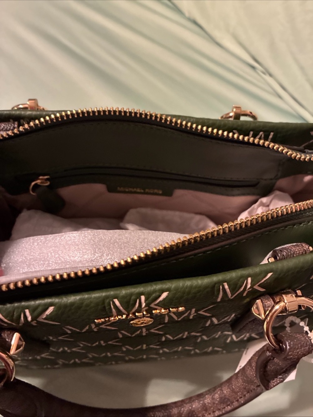 Michael kors ladies Marilyn Amazon green small crossbody purse - Picture 9 of 9